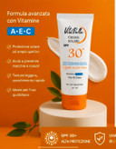 کرم ضد آفتاب spf۳۰ بی رنگ حجم ۴۰ میل برند ویتابلا ایتالیایی